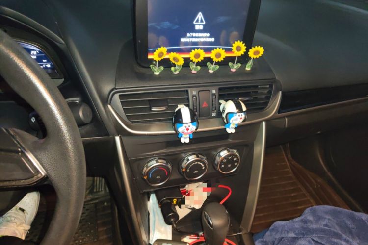 Used Mazda CX-4 2018 2.0L Automatic Two-Wheel Drive Blue Sky Dynamic Version China V Standard Audio And AC Panel