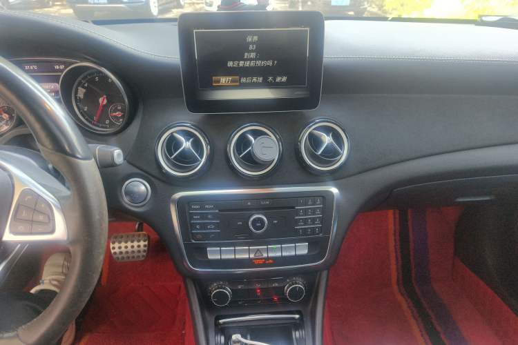 Used Mercedes-Benz CLA 2015 CLA 220 4MATIC
