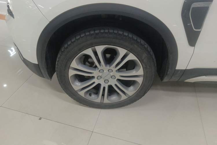 Used Lynk & Co 01 2019 2.0T Two-Wheel-Drive Pro Version China VI Standard Left Front Wheel Hub