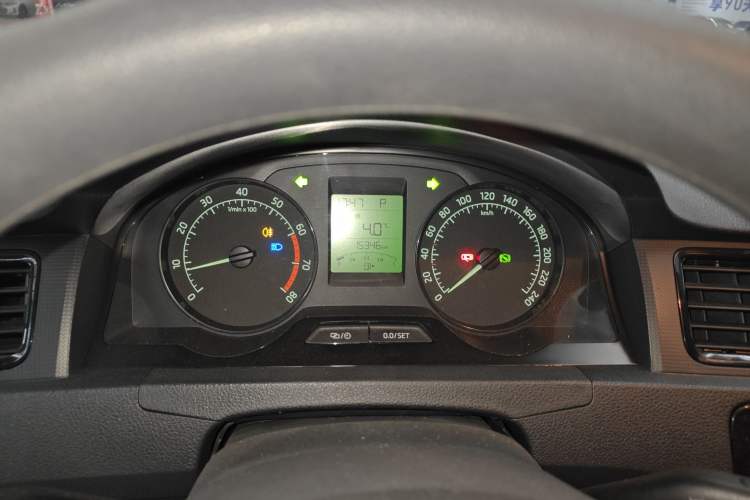 Used Skoda Rapid Spaceback 2014 1.4TSI DSG Enjoyment Edition