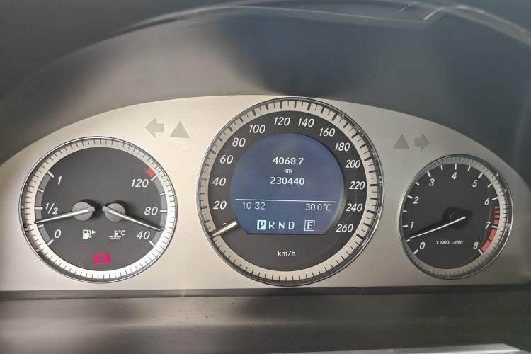 Used Mercedes-Benz GLK-Class 2011 GLK 300 4MATIC Dynamic Model
