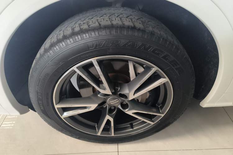 Used Audi Q5L 2018 40 TFSI Prestige Fashion Edition China V Left Front Wheel Hub