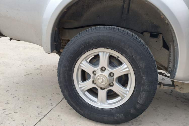 Used Great Wall Wingle 5 2017 2.0T European Version Diesel Two-Wheel Drive Advanced Large Double-Cab GW4D20E