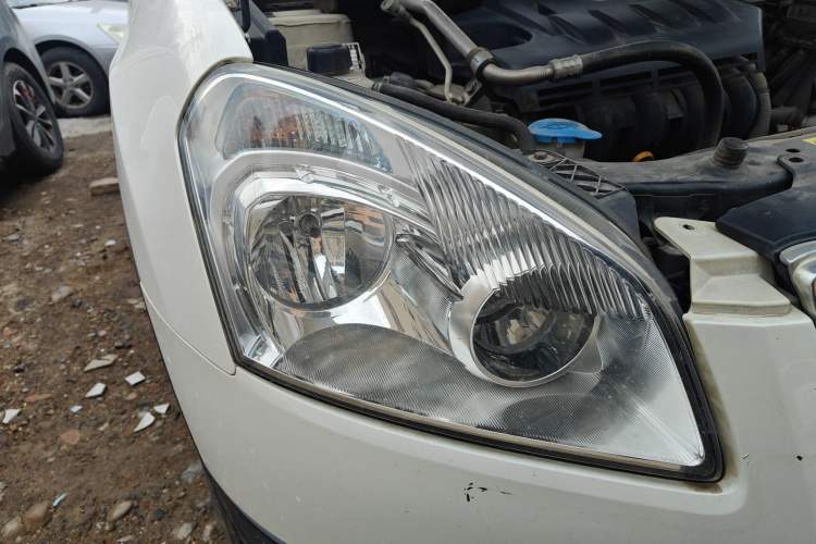 Used Nissan Qashqai 2012 1.6XE Wind 5MT 2WD Right Front Headlight