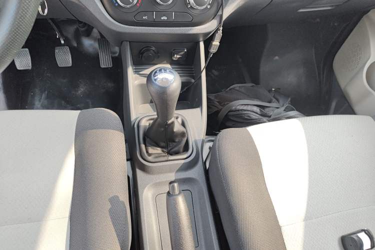 Used CHANGAN KAICHENG Xingka 2024 1.5L GDI Double-Cab Long-Box Cargo Vehicle – Comfort Edition