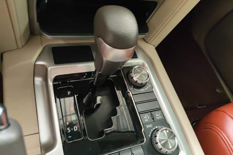 Used Toyota Land Cruiser 2019 4.0L GX-R 5-Seater Parallel Import