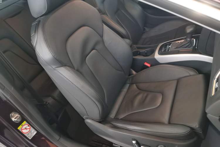 Used Audi A5 2013 Coupe 40 TFSI Right Front Seat