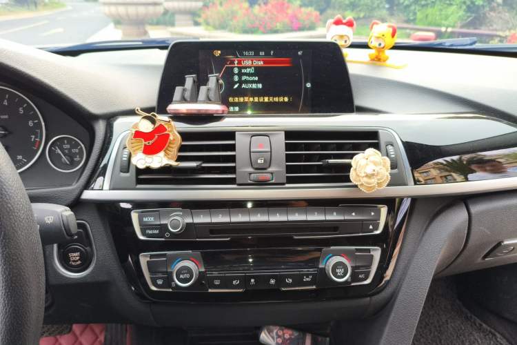 Used BMW 3 Series 2016 320Li Fashion Model
