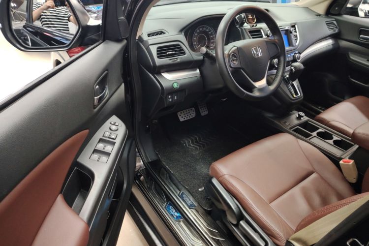 Used Honda CR-V 2016 2.0L two-wheel drive Urban Edition
