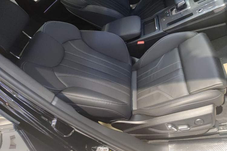 Used Audi Q5L Sportback 2024 40 TFSI Fashion Version Right Front Seat