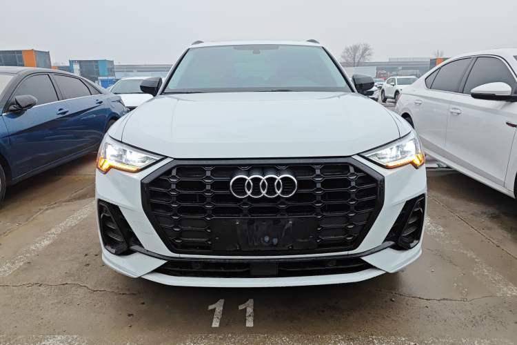 Used Audi Q3 2023 35 TFSI Fashion Dynamic Model (1.4T)