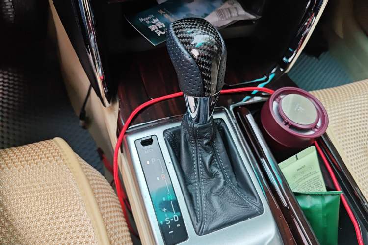 Used Toyota Reiz 2010 2.5V Fengdu Elite Edition Gear Lever