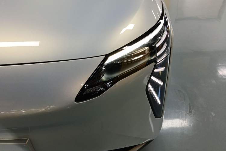 Used AION Y 2024 Younger