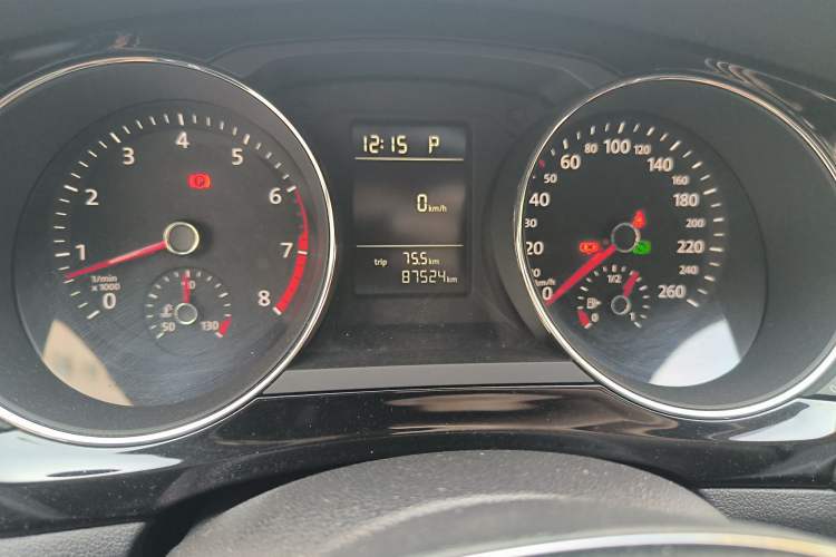 Used Volkswagen Sagitar 2017 230TSI Automatic Comfort Version
