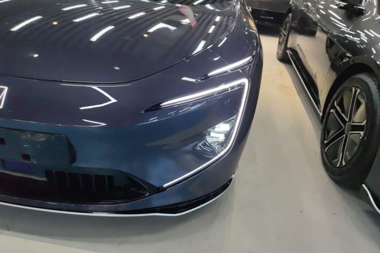 Used Avatr 12 2023 650 Three-Laser Four-Wheel Drive Performance Edition Left Front Headlight