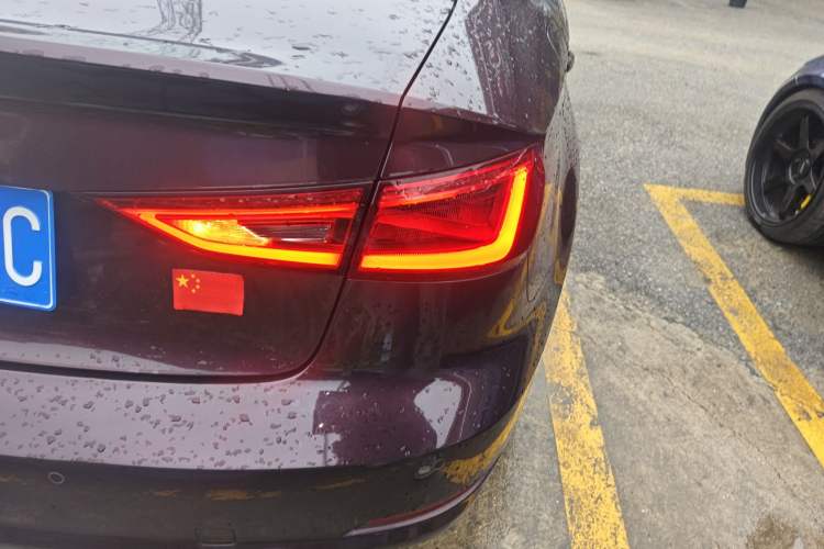 Used Audi A3 2015 Limousine 35 TFSI Millionth Anniversary Intelligent Leading Model
