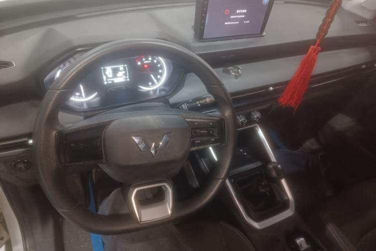 Used Wuling Alvez 2022 1.5L Manual Free-Style Model