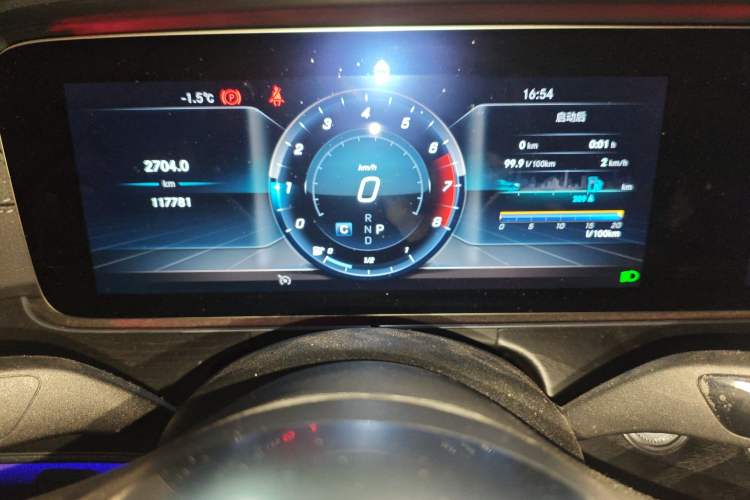 Used Mercedes-Benz E-Class 2019 Restyled E 300 L Sporty and Stylish Edition Instrument Cluster