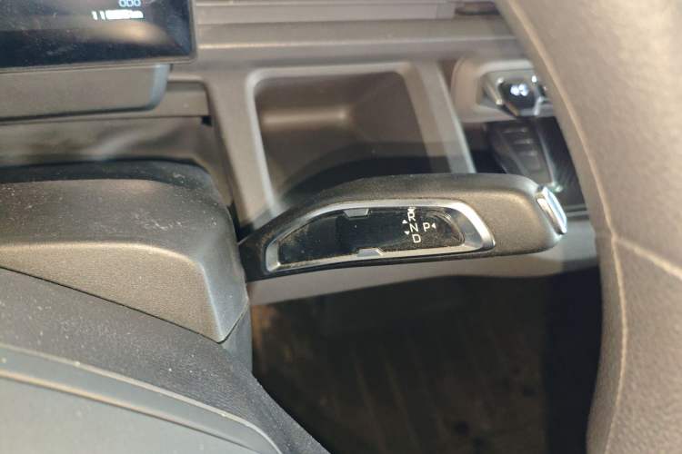 Used Farizon Xingxiang V 2025 Star Enjoy V7E Functional Edition Smart Edition Xuanwu 51.4 kWh Gear Lever