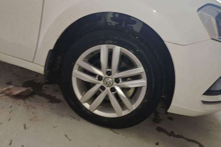 Used Volkswagen Jetta 2017 1.4L Manual Comfort Model
