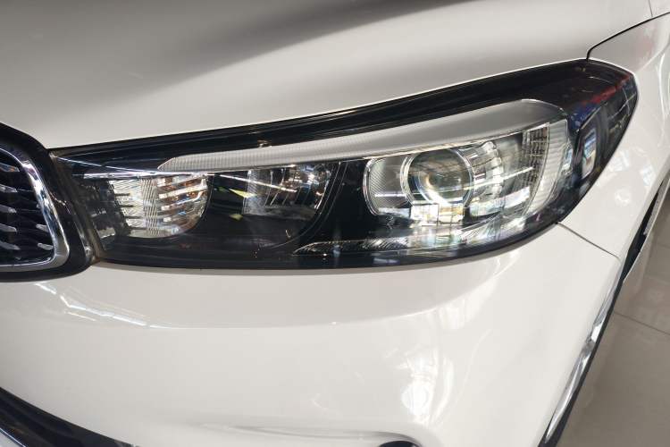 Used Kia K3 2016 1.6L Automatic GLS Left Front Headlight