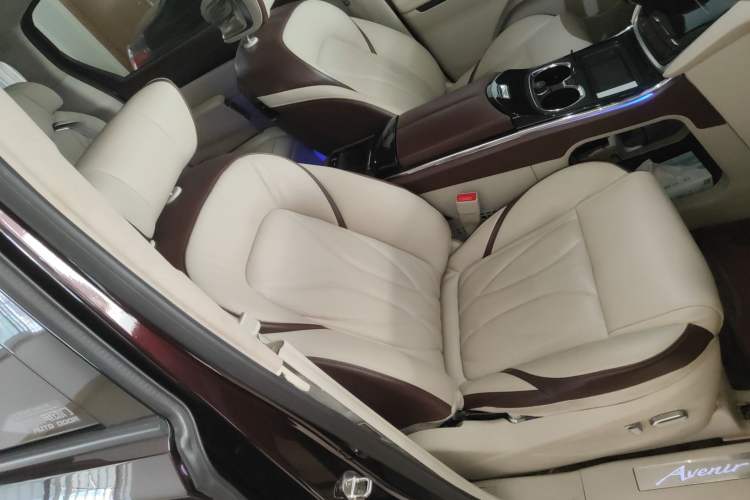 Used Buick GL8 2020 Avenir Avia Six-Seat Deluxe Edition