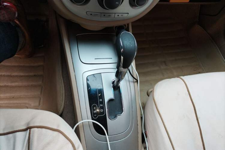 Used Buick Excelle 2013 1.5L Automatic Classic Model
