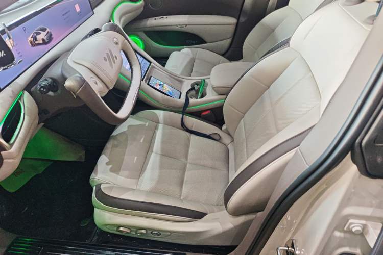 Used IM L6 2025 Max Left Front Seat