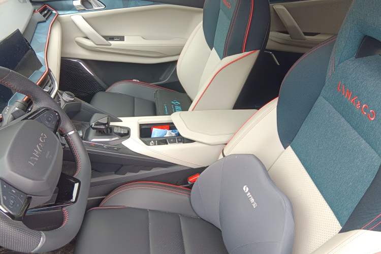 Used Lynk & Co 06 2020 1.5T YAO Halo
