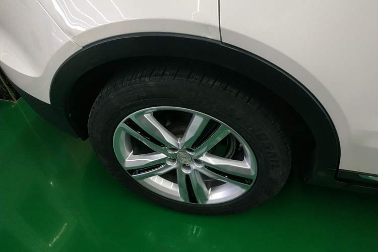 Used Zotye T700 2017 1.8T Dual-Clutch Luxury Model
