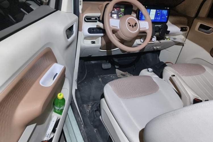 Used Wuling Hongguang MINIEV 2024 3rd Generation 215km Youth Edition