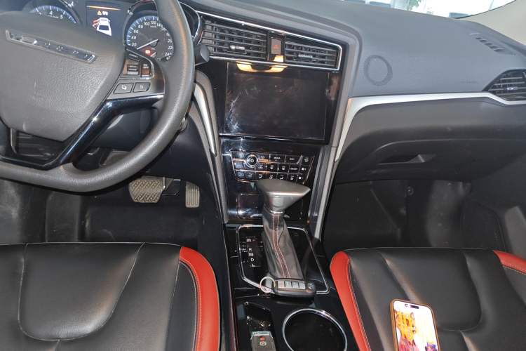 Used Venucia D60 2019 100 000 Honor 1.6L XL CVT Chenku Edition China VI Standard
