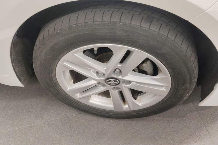 Used Toyota Levin 2019 185T CVT Luxury Edition China VI Standard Right Front Wheel Hub