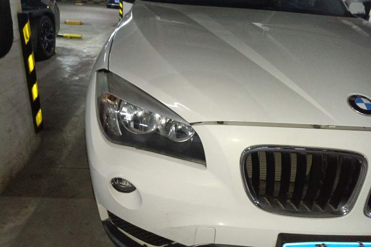 Used BMW X1 2013 sDrive18i Fashion Model Right Front Headlight