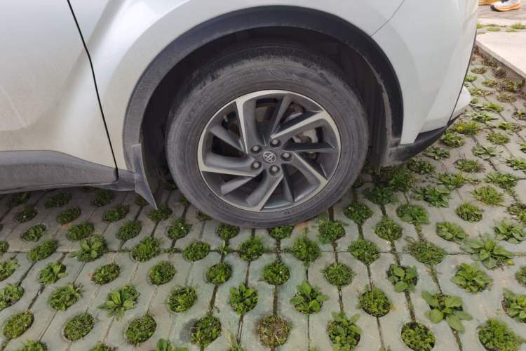 Used Toyota C-HR 2021 2.0L Luxury Edition
