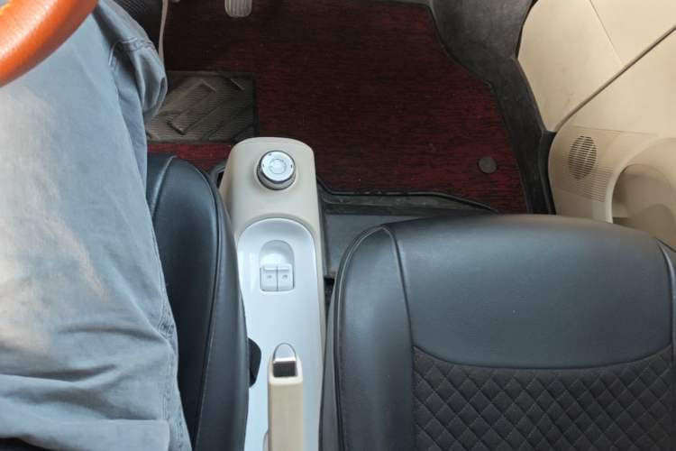 Used Wuling Hongguang MINIEV 2024 3rd Generation 215km Youth Edition Gear Lever