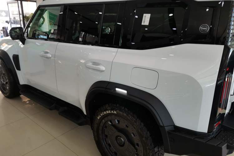 Used JETOUR Traveler 2024 2.0T All-Wheel-Drive Silver Dragon Wings
