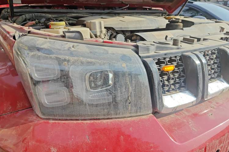 Used BAIC Off-Road BJ40 2018 PLUS 2.3T Automatic Four-Wheel Drive Premium Edition China V Right Front Headlight