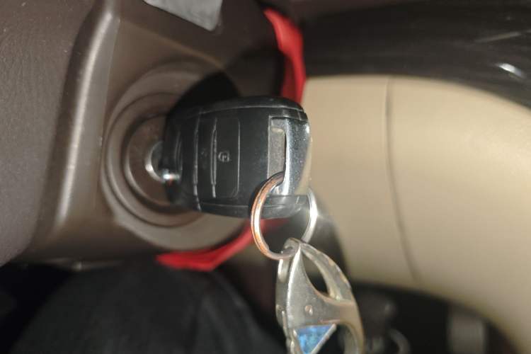 Used Baojun 730 2015 1.8L Manual Luxury Navigation ESP Version 7-seater