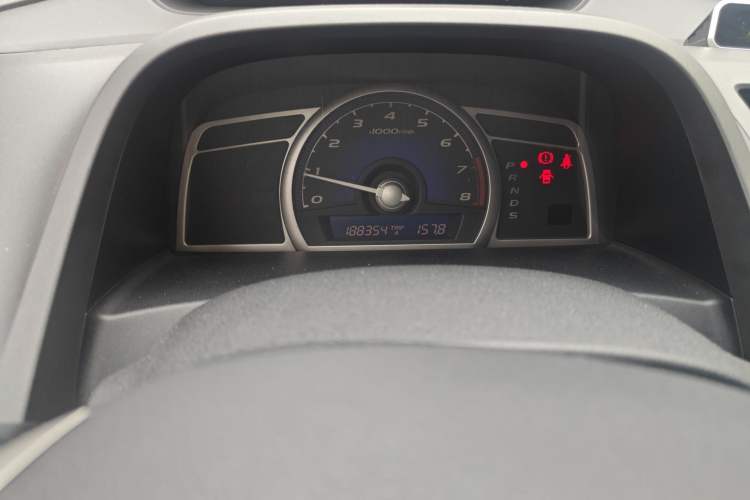 Used Honda Civic 2009 1.8L automatic comfort version Odometer Close Up