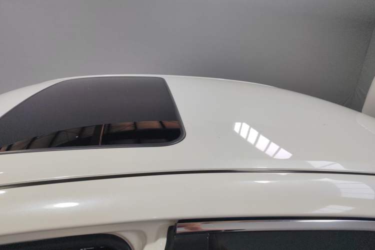 Used Toyota Reiz 2013 2.5V Elite Edition Roof