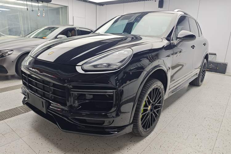 Porsche Cayenne 2015 Cayenne 3.0T с пробегом
