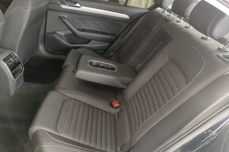 Used Volkswagen Magotan 2025 Zhongxiang Version 280TSI DSG Comfort Edition