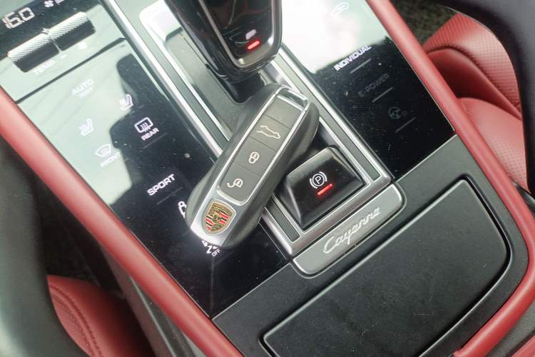 Used Porsche Cayenne 2018 Cayenne 3.0T Vehicle Key