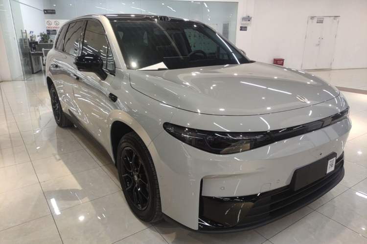 Used Leapmotor C10 2026 605 LiDAR Version Front Right 45 Deg