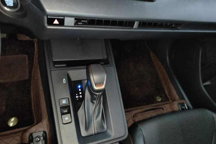 Used Toyota Corolla Cross 2026 Model 2.0L Elite Edition