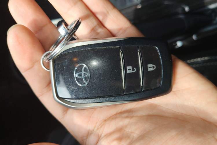 Used Toyota RAV4 2019 2.0L CVT Two-Wheel Drive Pioneer Edition China V Standard
