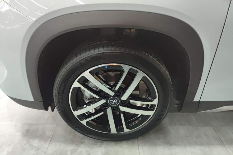 Used BYD Song L DM-i 2024 112 km Leading Edition Left Front Wheel Hub