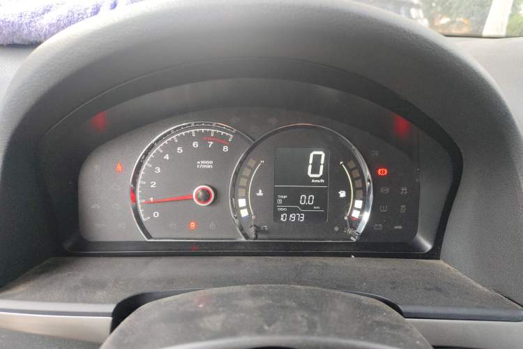 Used Roewe 350 2015 1.5L Manual Luxury Sunroof Edition