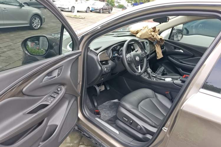 Used Buick Envision 2018 20T Two-Wheel-Drive Elite Model Driver Seat